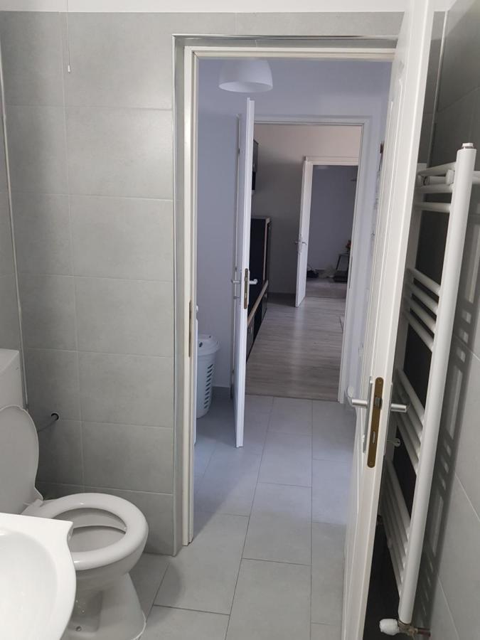 Ana Apartament Ramnicu Valcea Exterior photo